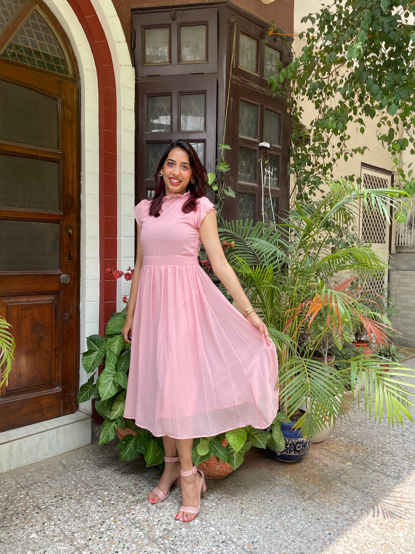Trophy Georgette Dress- Pink