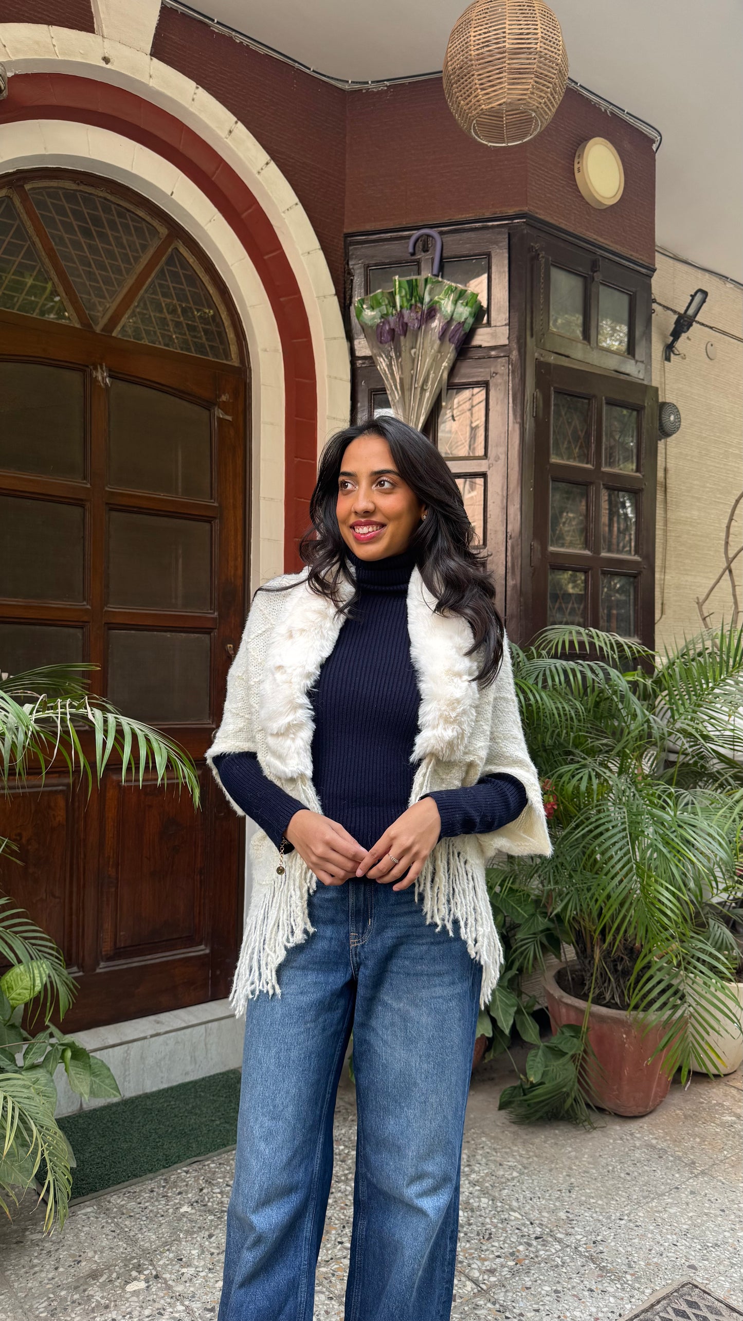 Classic Fur Shrug - White (Free Size)