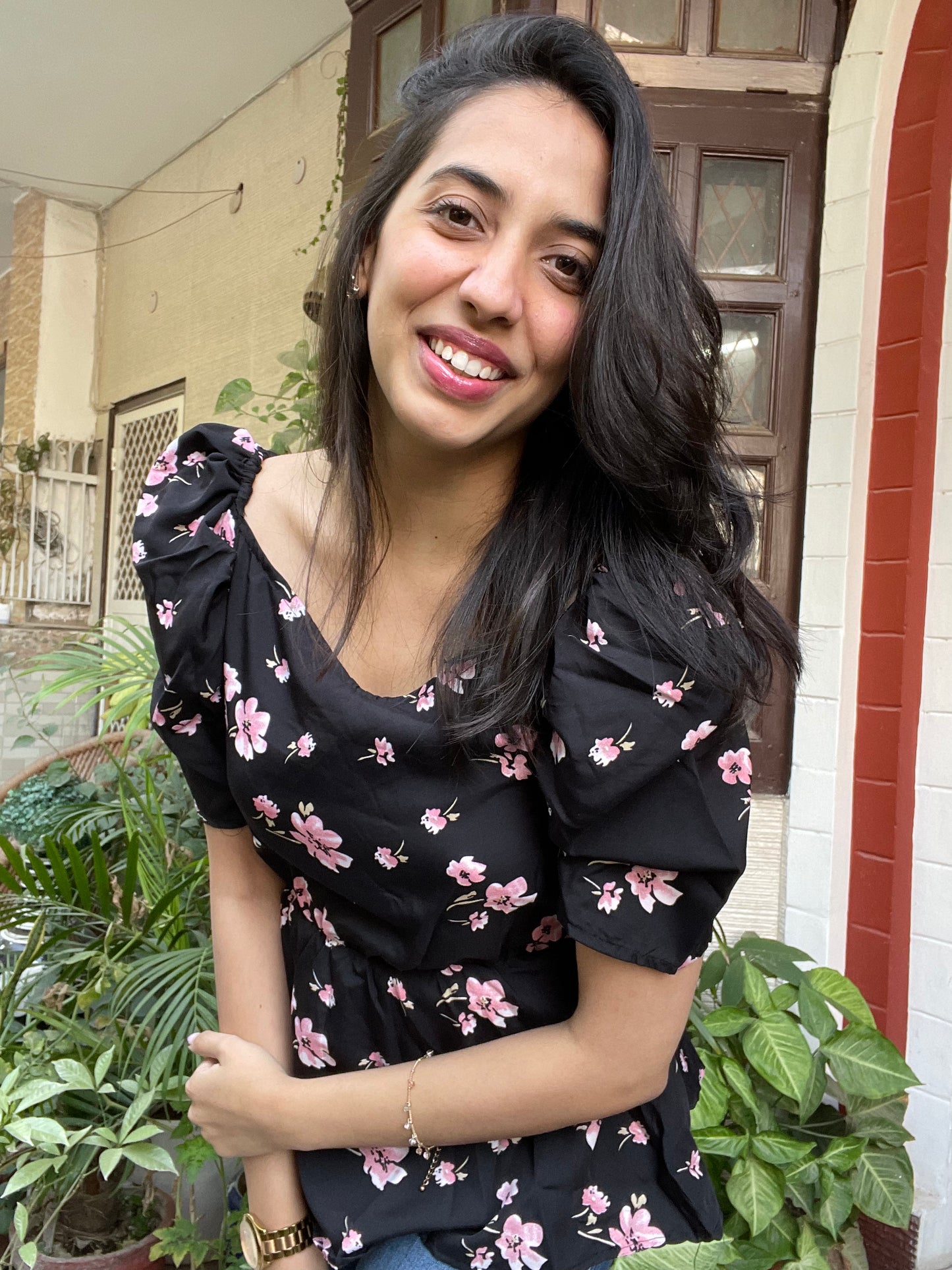 Black Floral Puffed Top