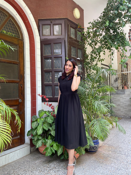 Trophy Georgette Dress- Black