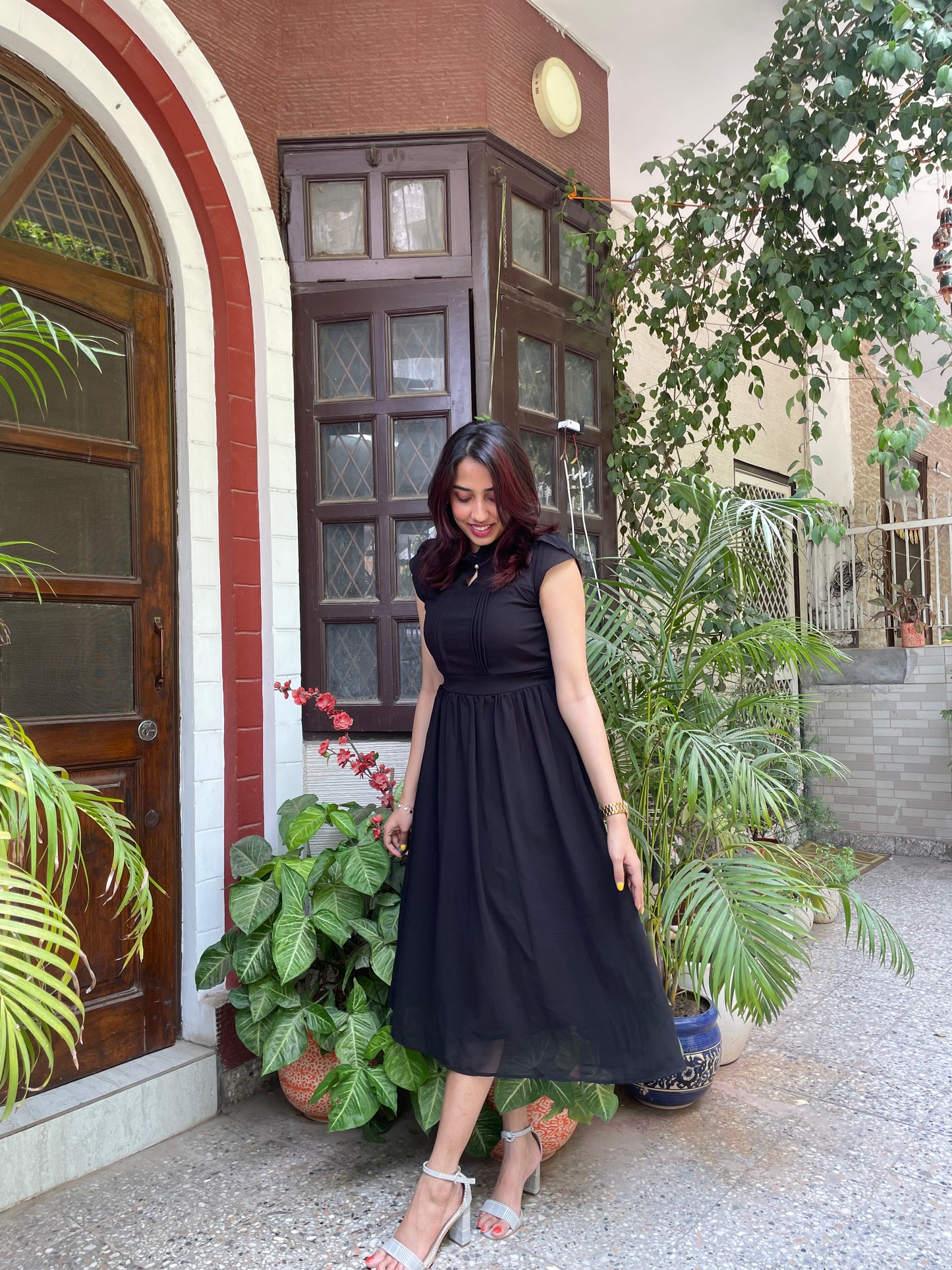Trophy Georgette Dress- Black