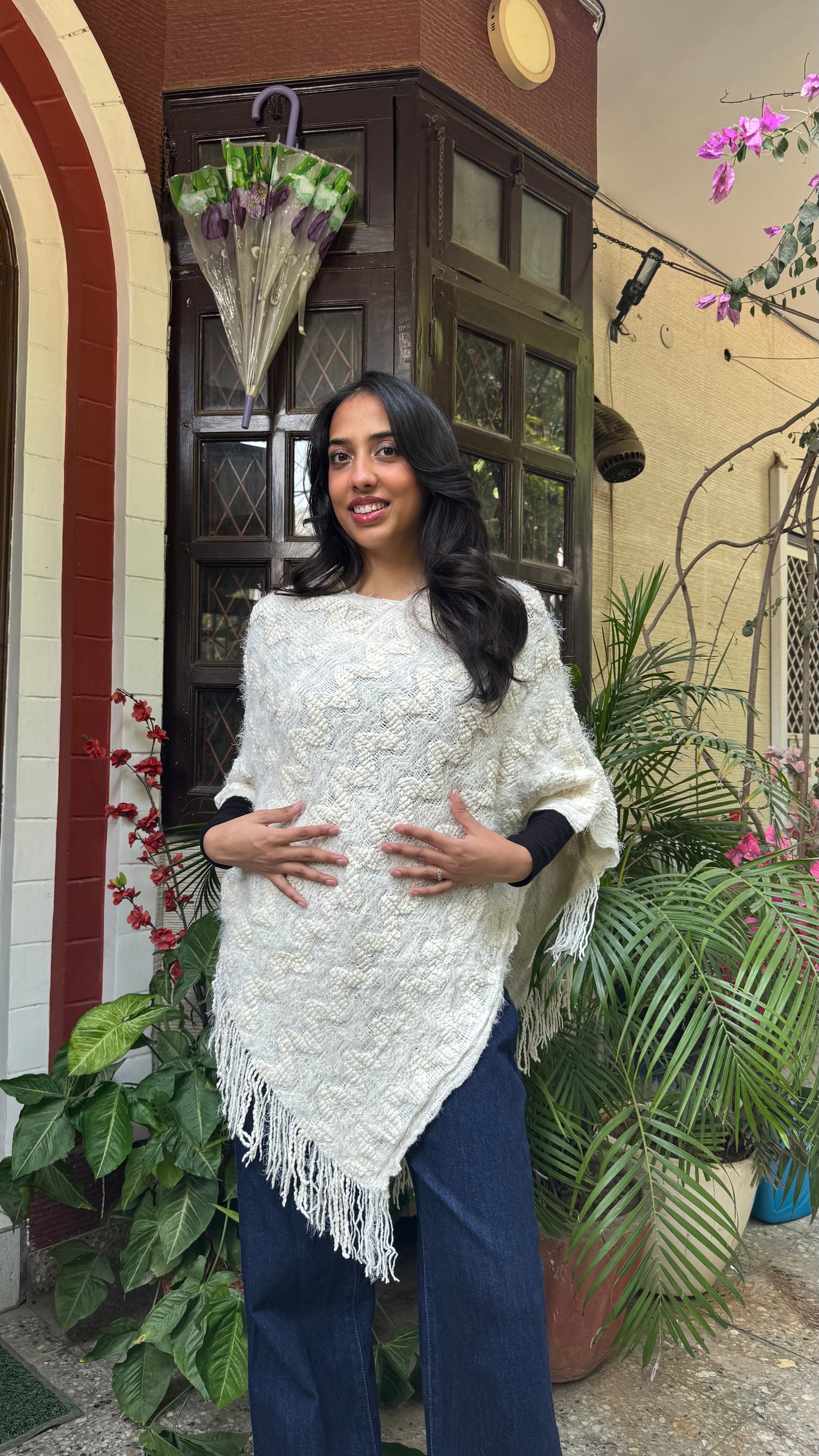 White Feather Woollen Poncho (Free Size)