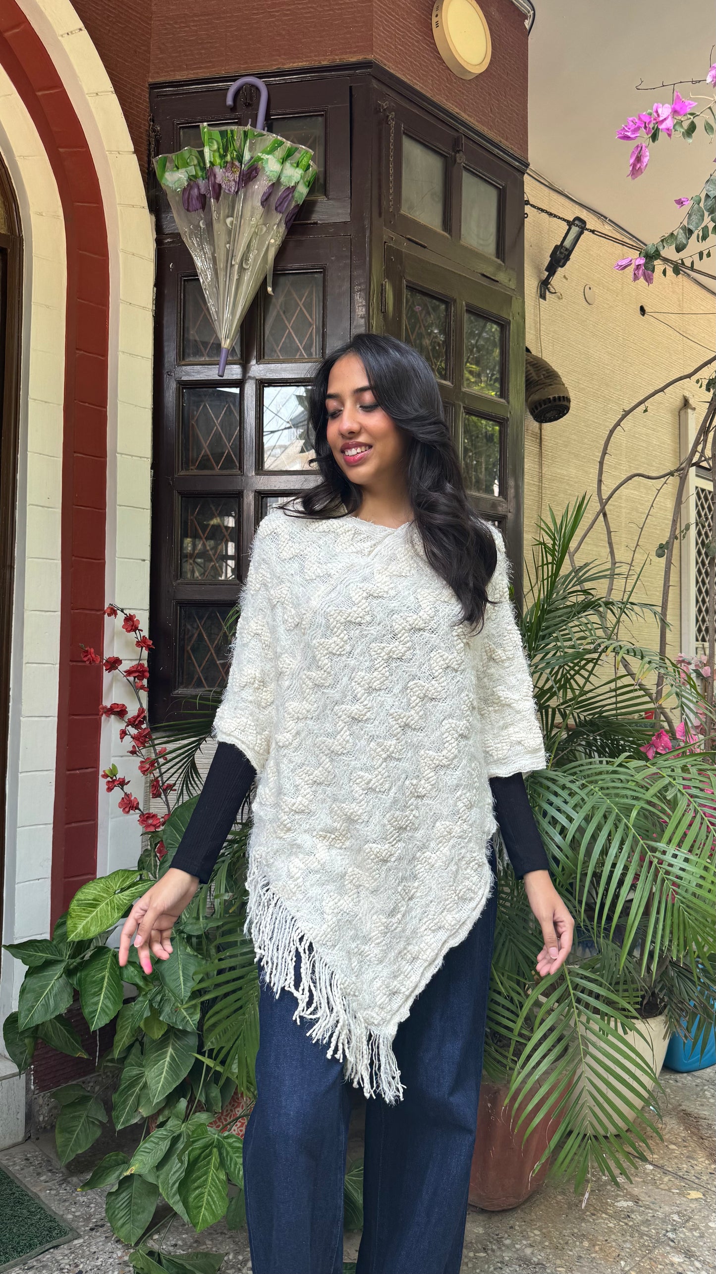 White Feather Woollen Poncho (Free Size)
