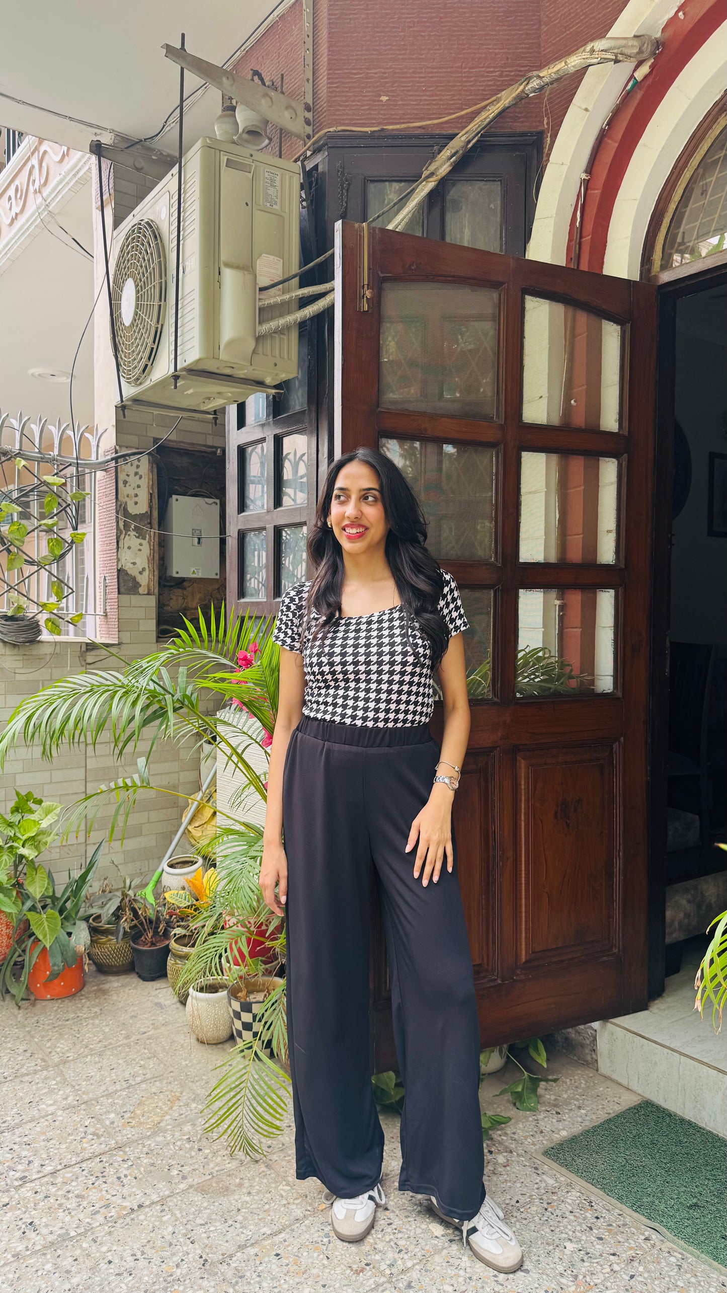 Korean Comfy Wide Trousers – Black