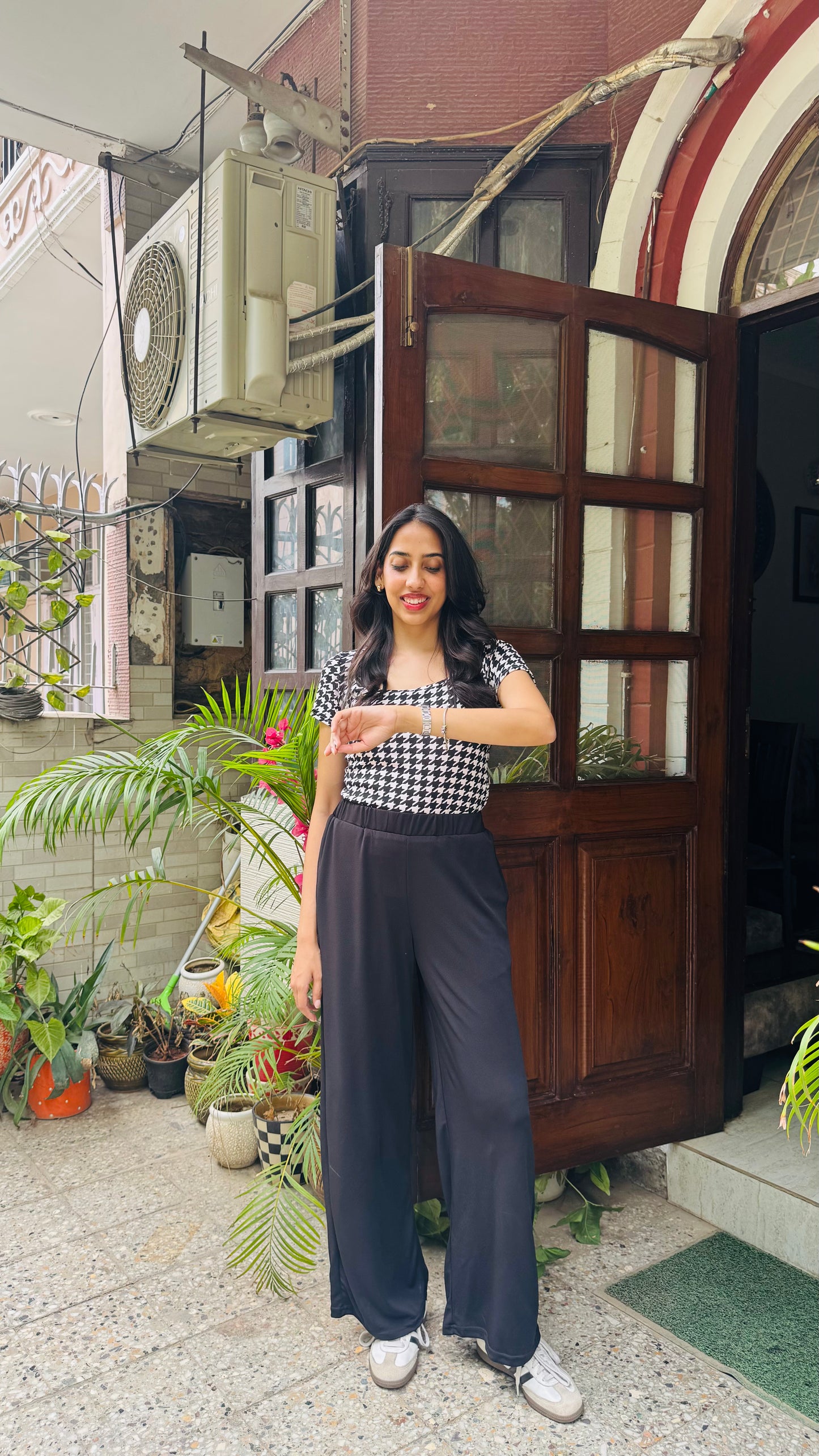 Korean Comfy Wide Trousers – Black