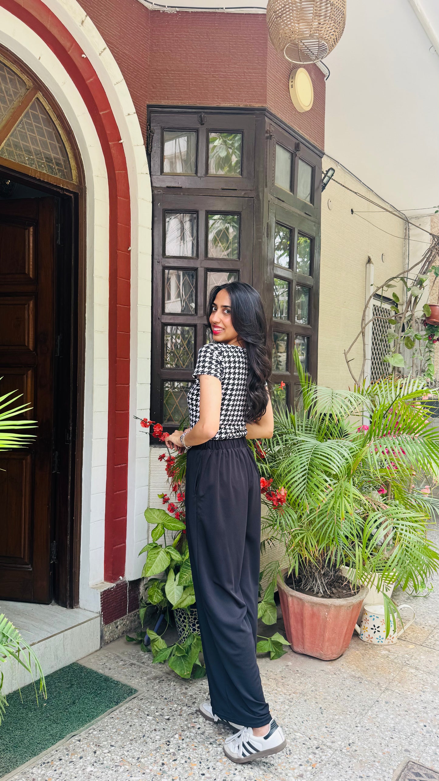Korean Comfy Wide Trousers – Black