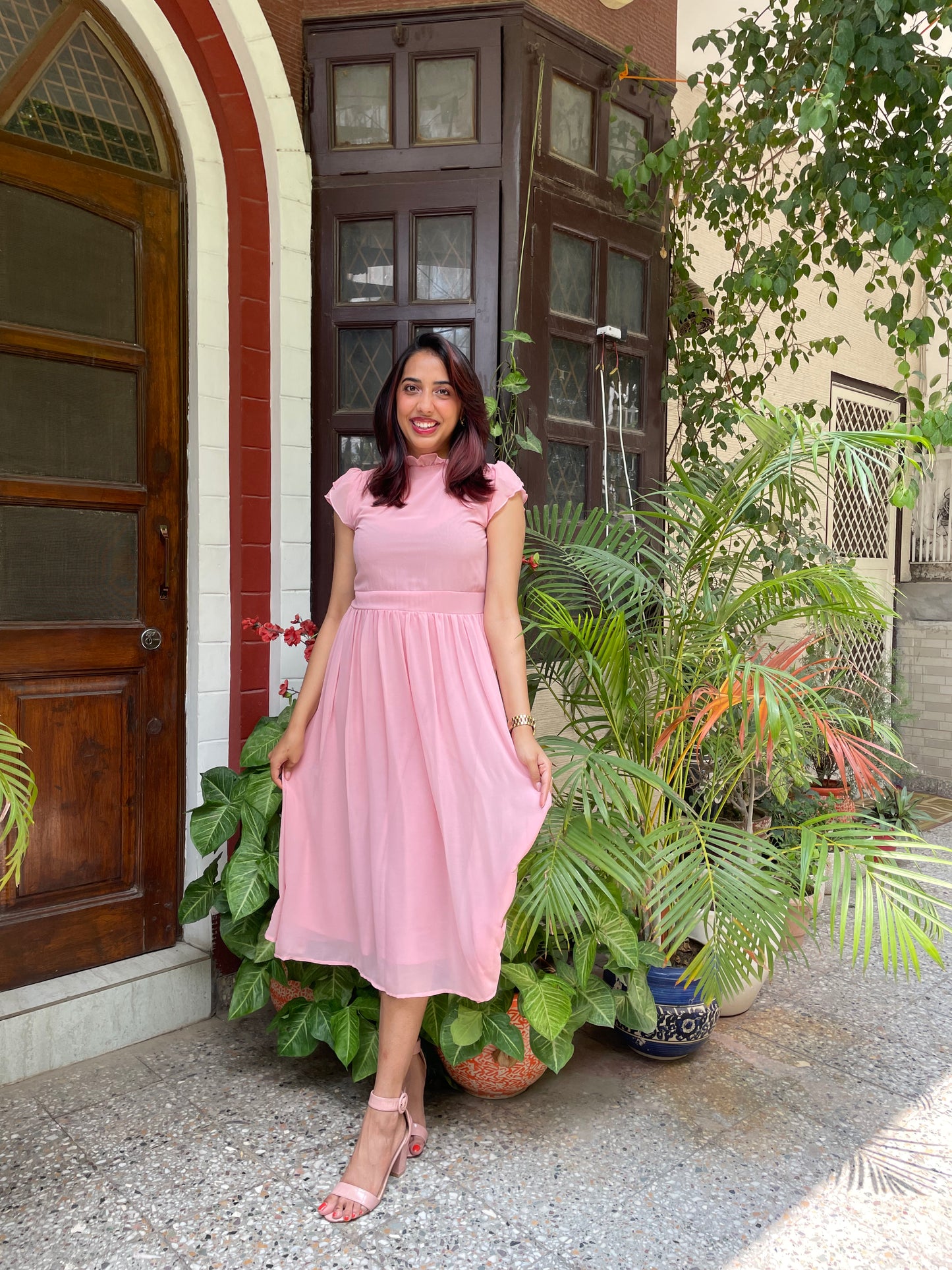 Trophy Georgette Dress- Pink