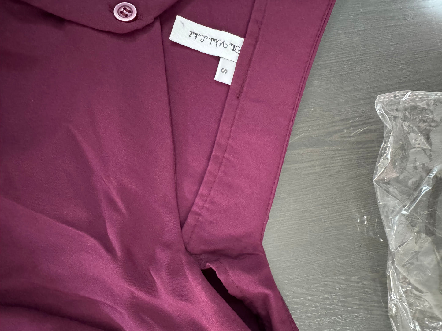 Basic B Wine Top