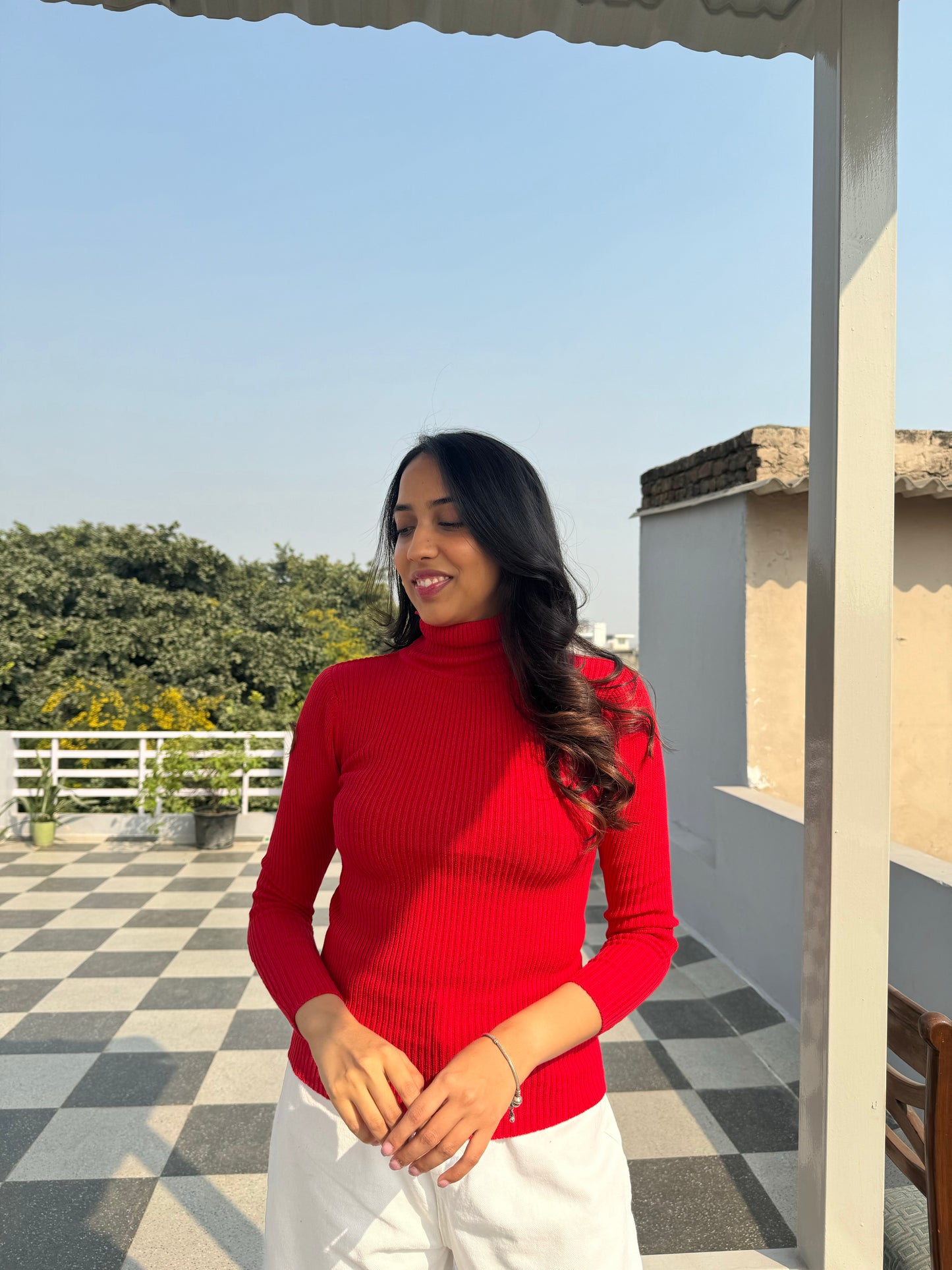 Red Fitted Ribbed Turtleneck (Free Size)