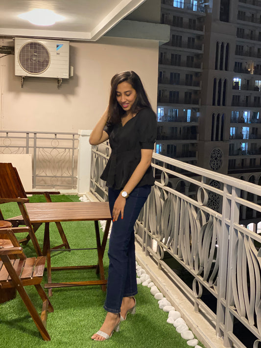 Basic B Black Top