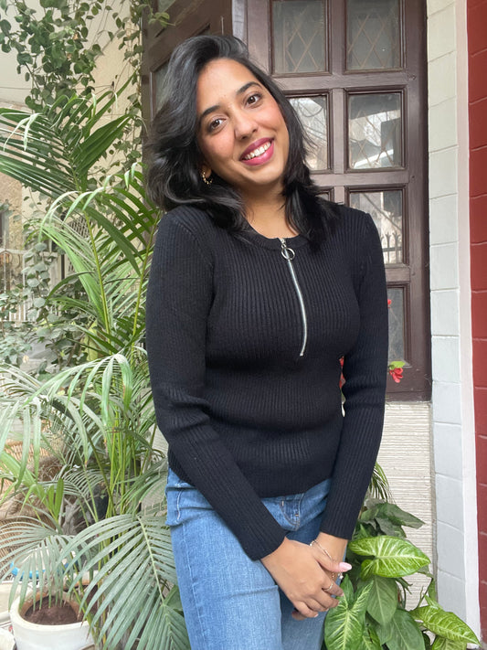 Ribbed Black Sweater (Free Size)