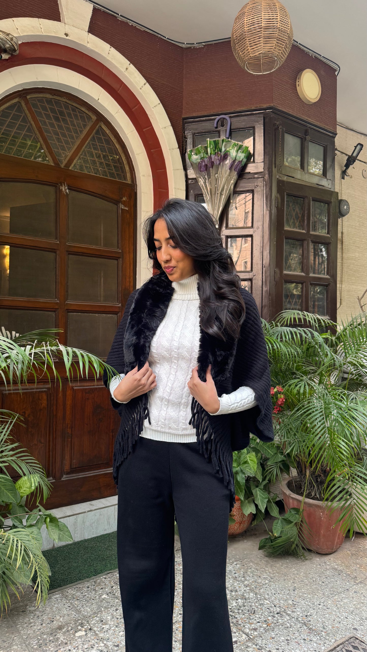 Classic Fur Shrug - Black (Free Size)