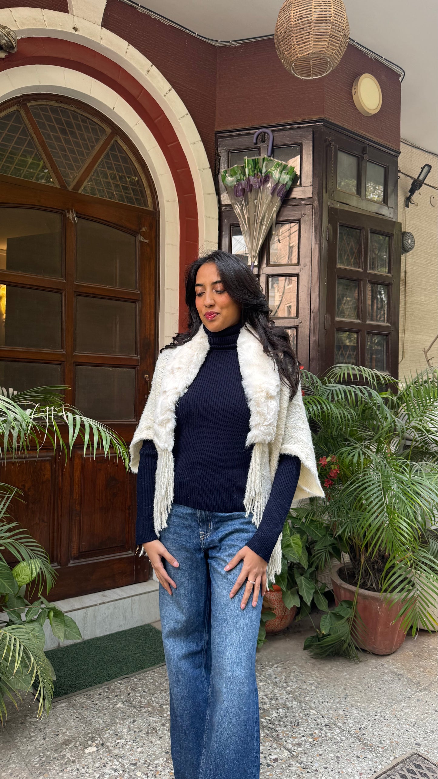 Classic Fur Shrug - White (Free Size)