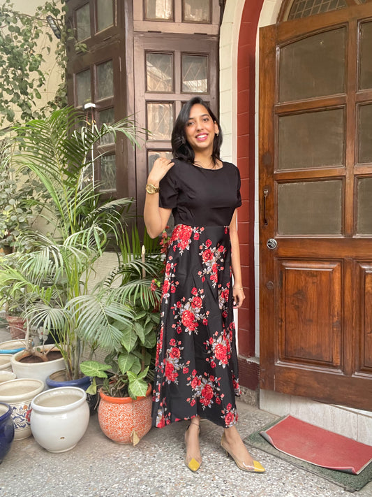 Border Printed Maxi Dress - Black