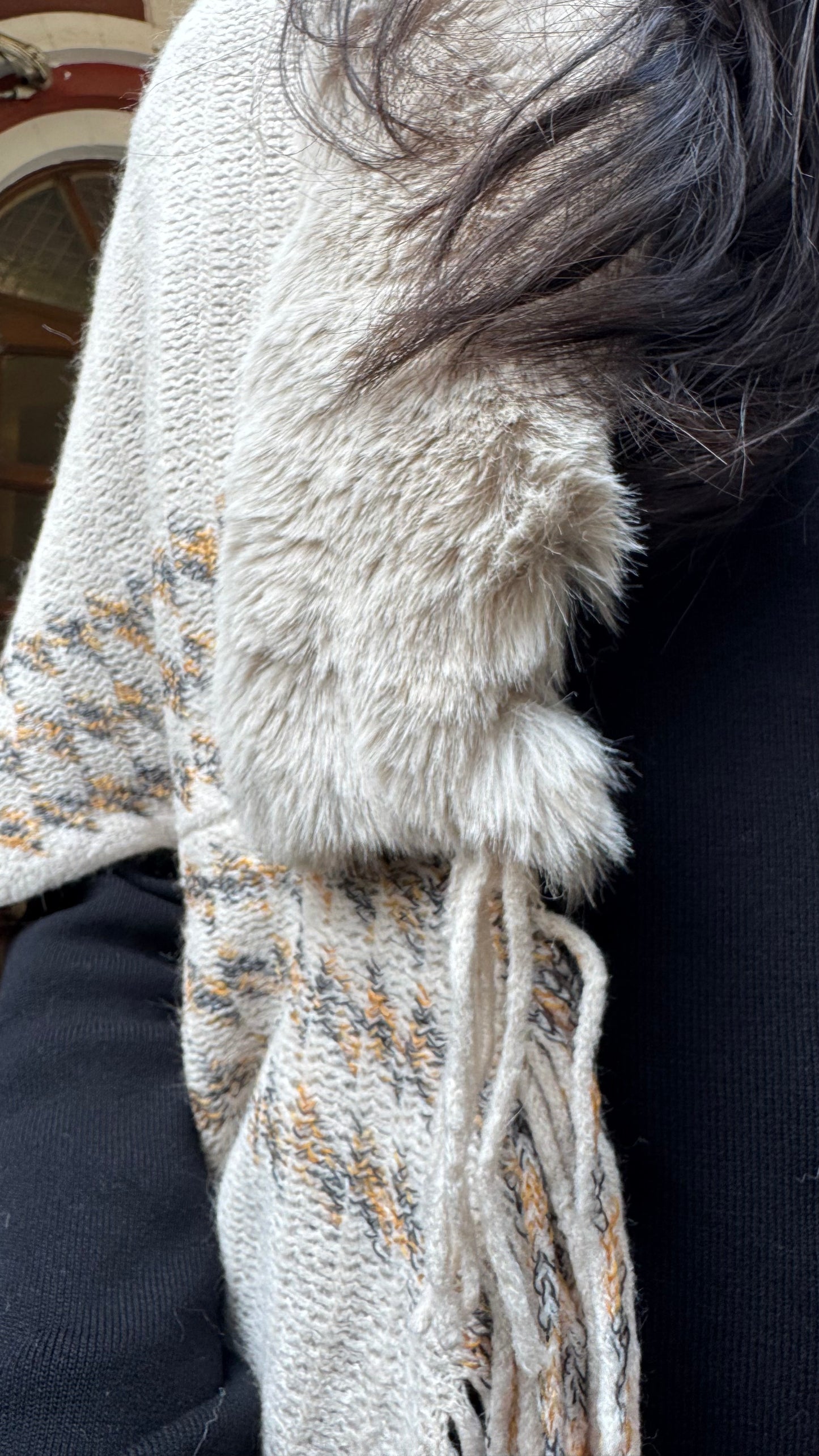 Houndstooth Fur Shrug - White (Free Size)