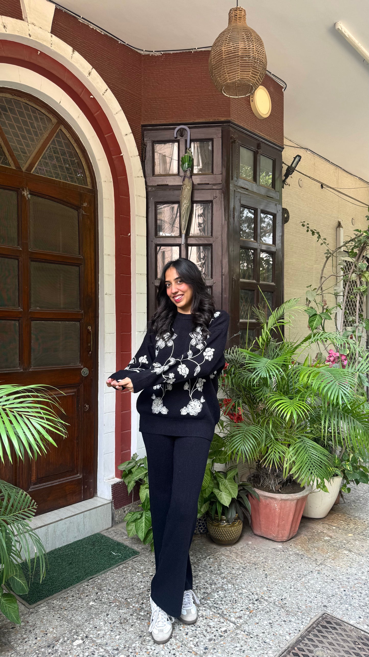 Embroidered Floral Warm Airport Set - Black (Free Size) - Premium Collection