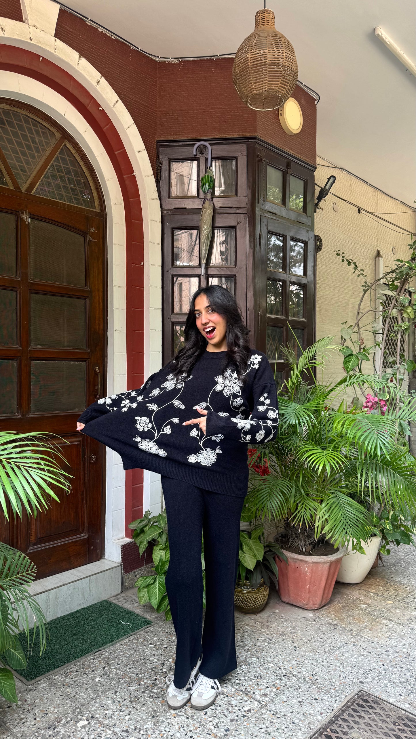 Embroidered Floral Warm Airport Set - Black (Free Size) - Premium Collection