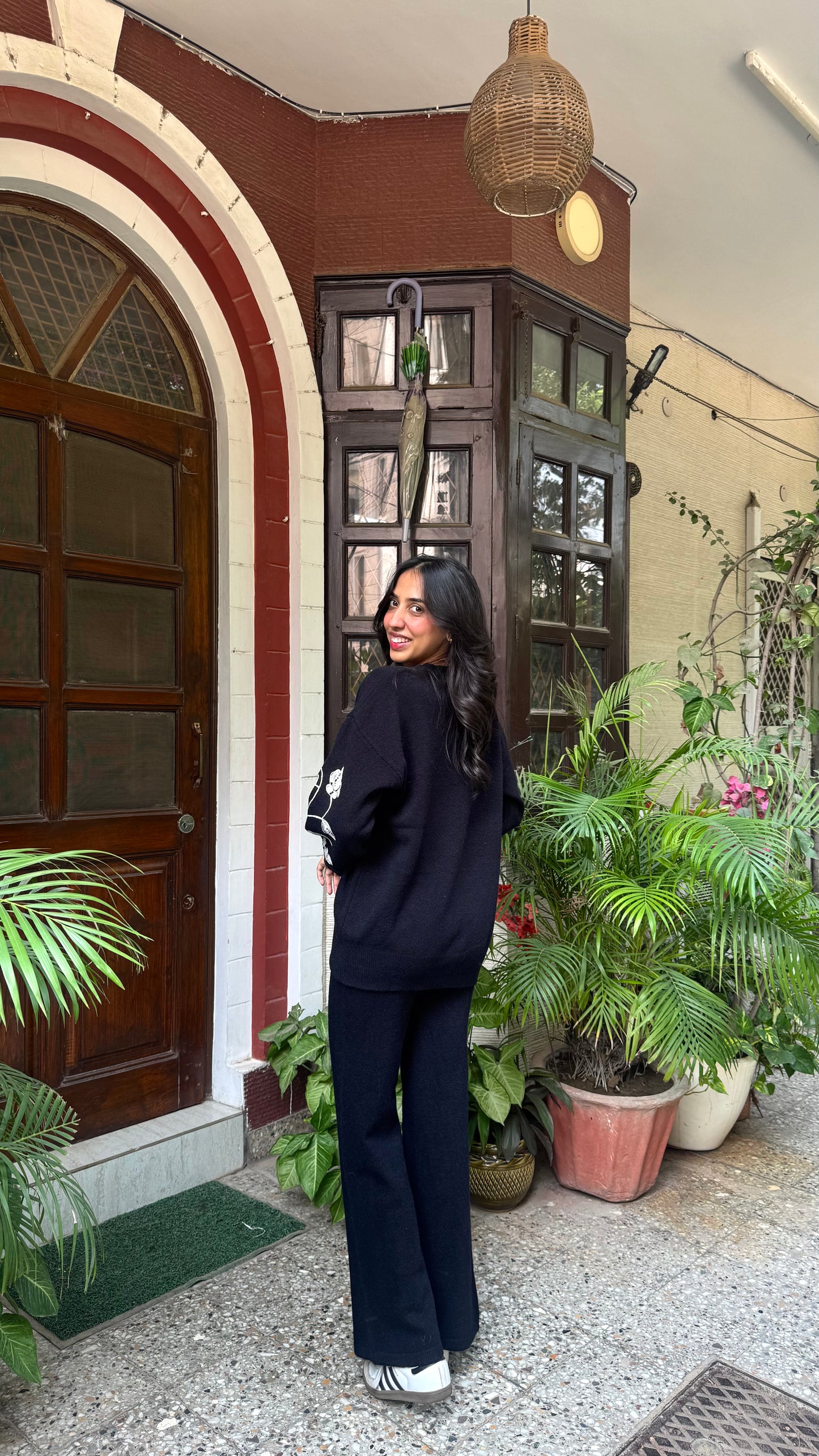 Embroidered Floral Warm Airport Set - Black (Free Size) - Premium Collection