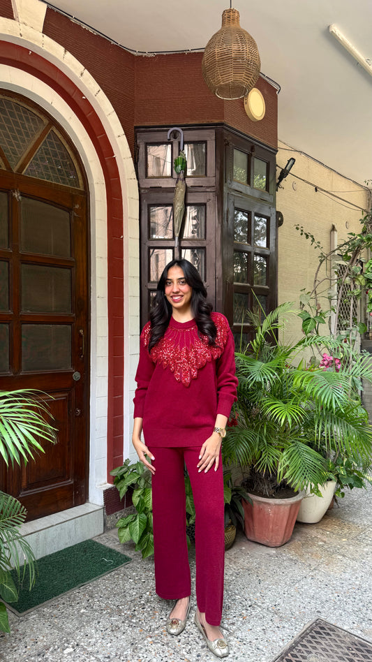 Sequinned Warm Airport Set - Red (Free Size) - Premium Collection