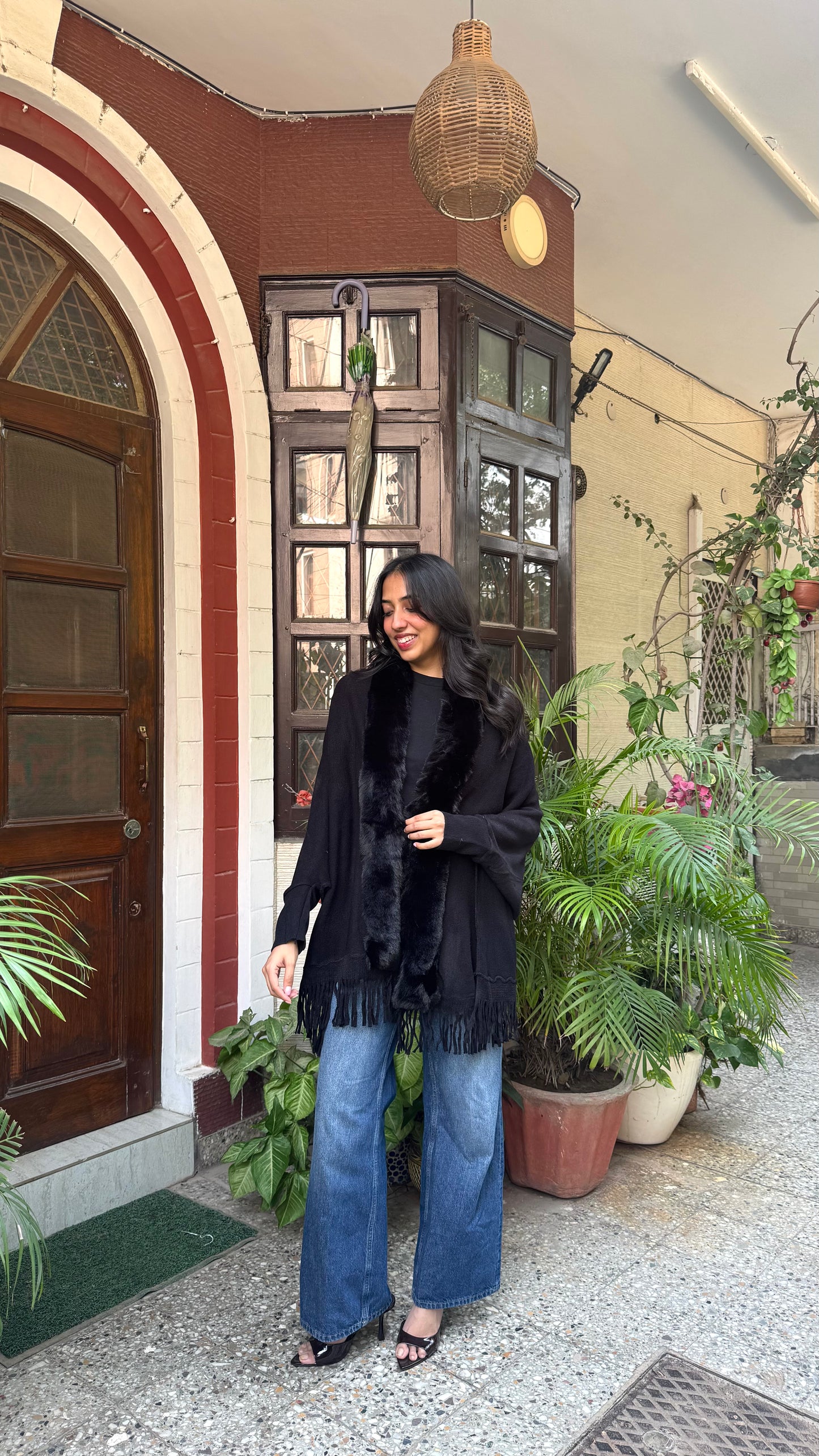 Faux Sleeve Fur Shrug - Black (Free Size)