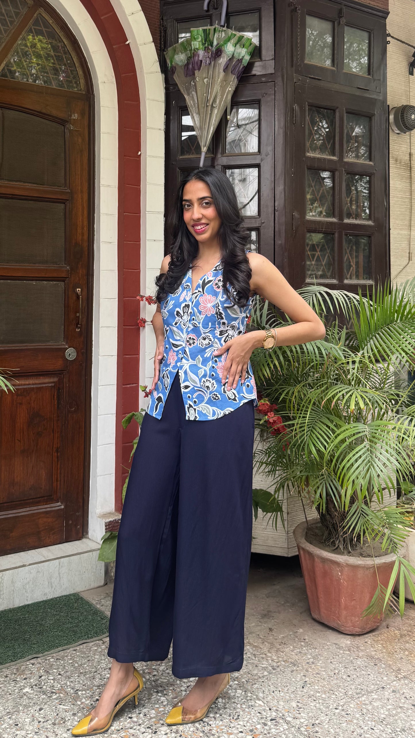 Belle Cotton Shirt (Sleeveless)  - Blue