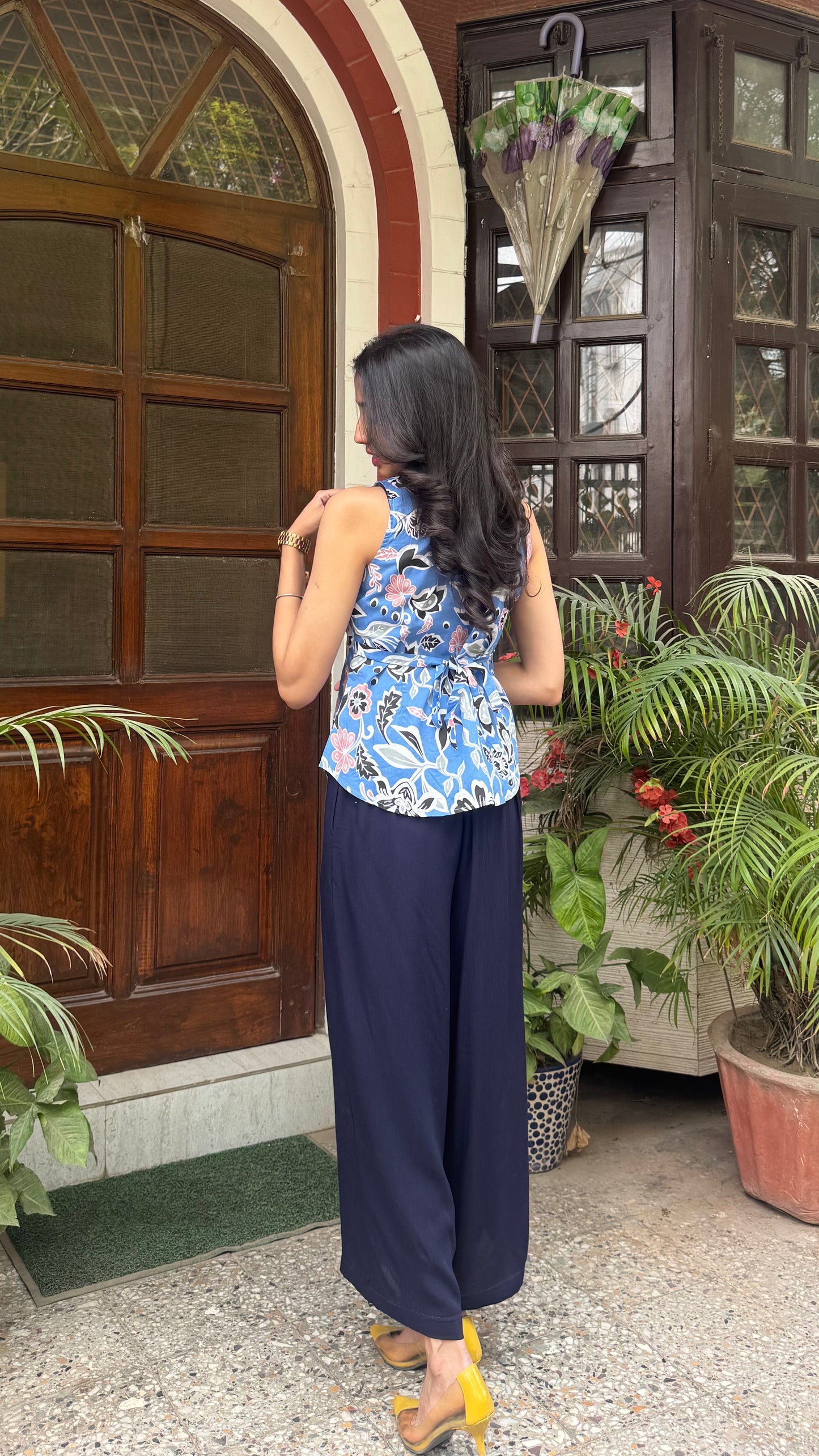 Belle Cotton Shirt (Sleeveless)  - Blue