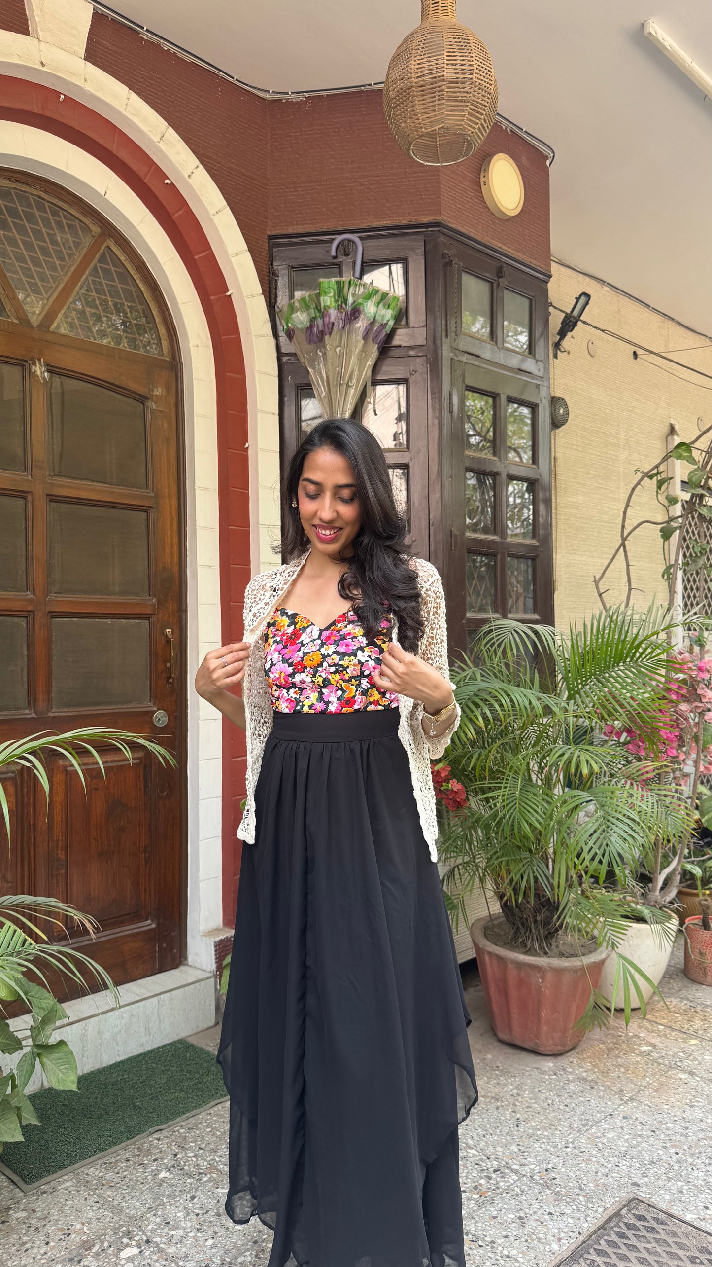 Lacy Lace Shrug - Cream (Free Size)