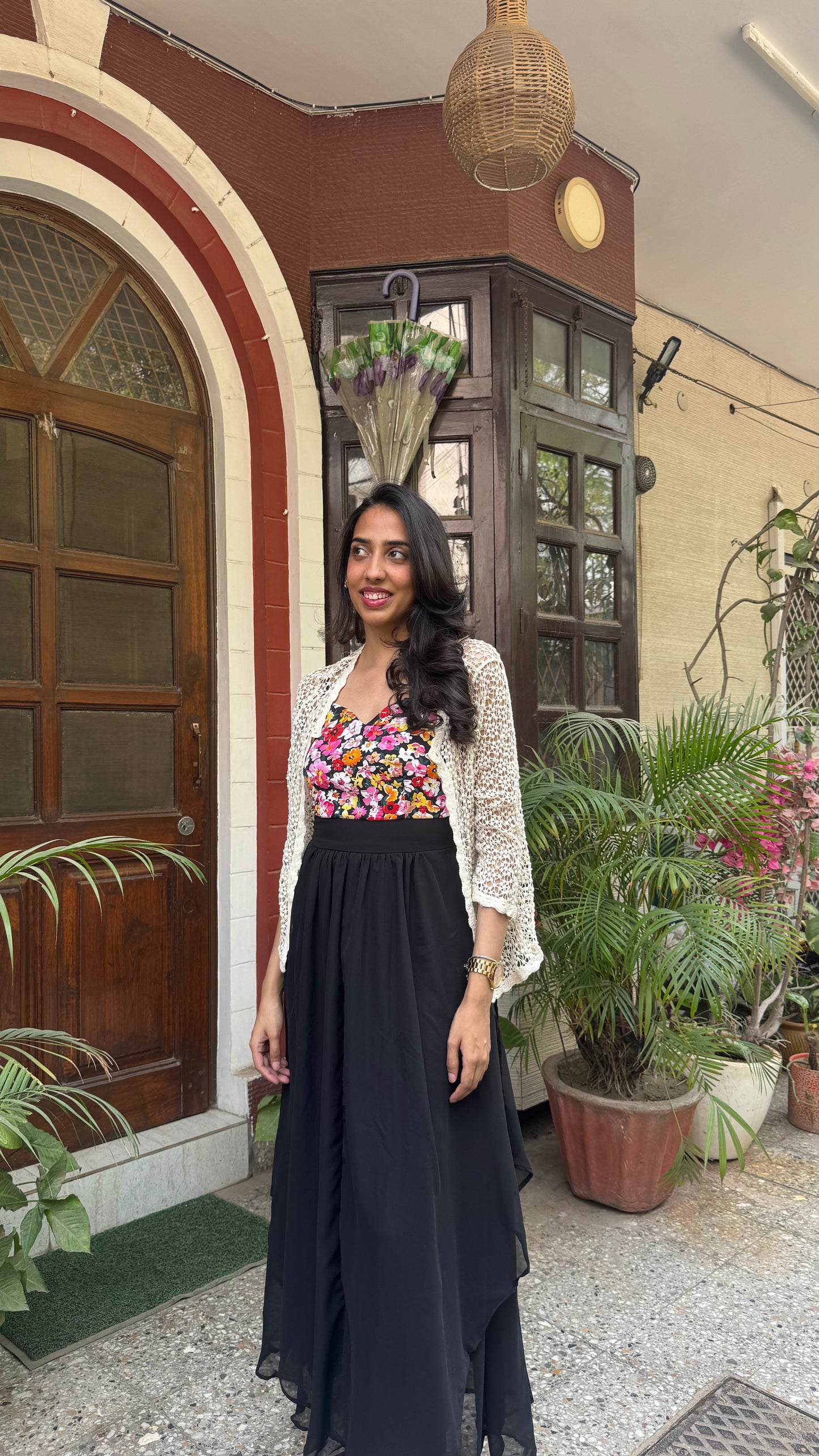 Lacy Lace Shrug - Cream (Free Size)