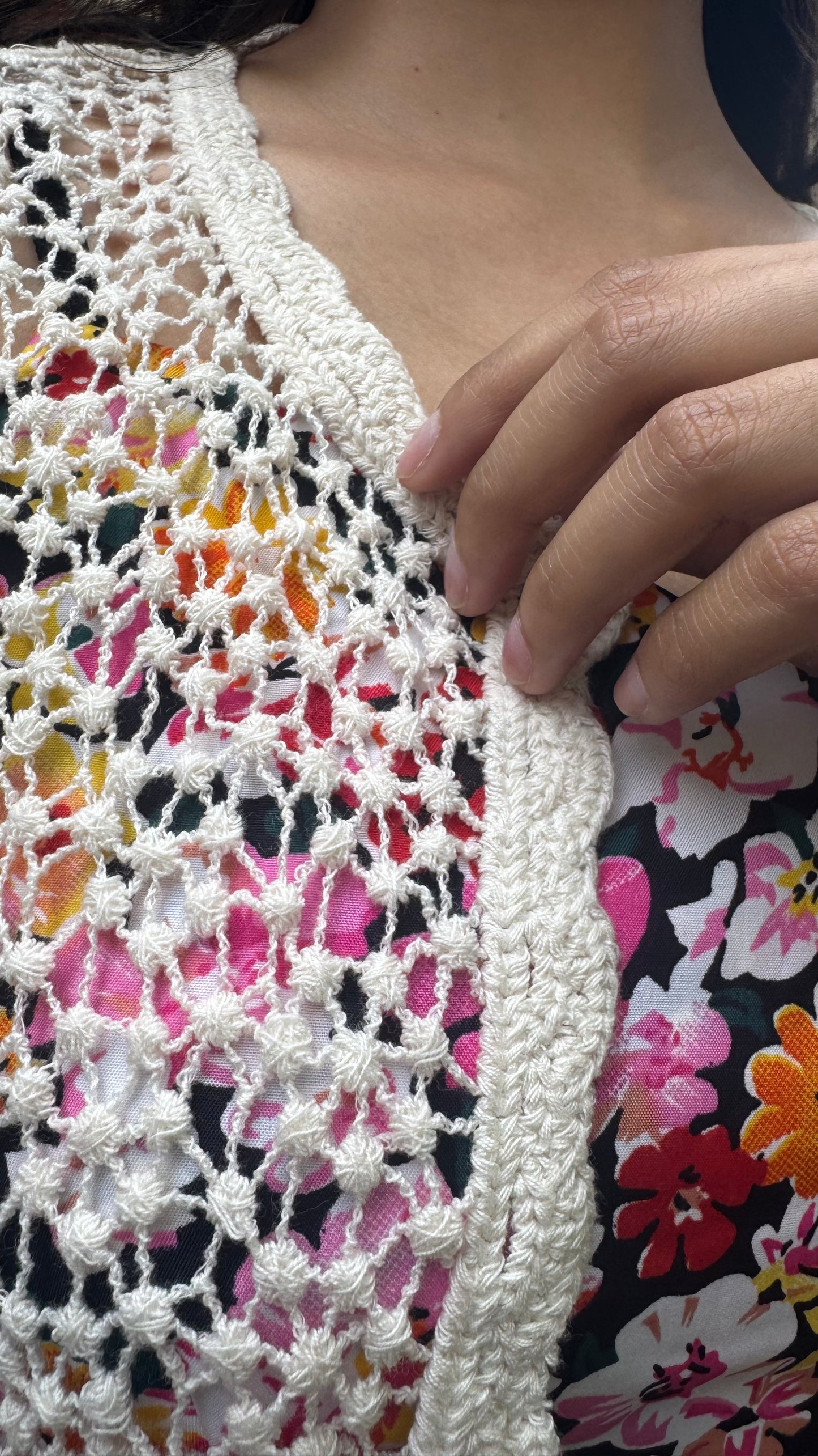 Lacy Lace Shrug - Cream (Free Size)