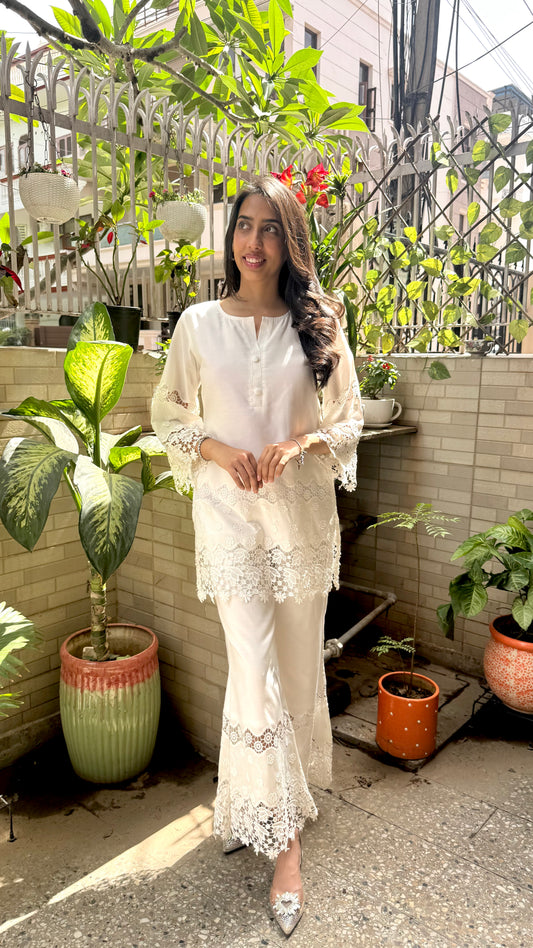 Ivory Whisper Luxury Set (Super Premium Collection)