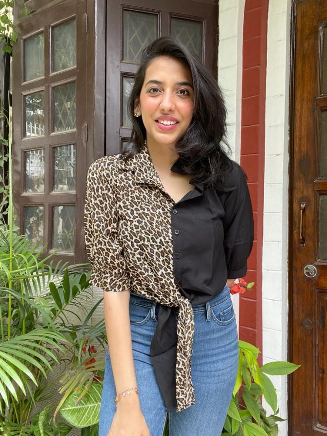 Half Animal printed Knot Top