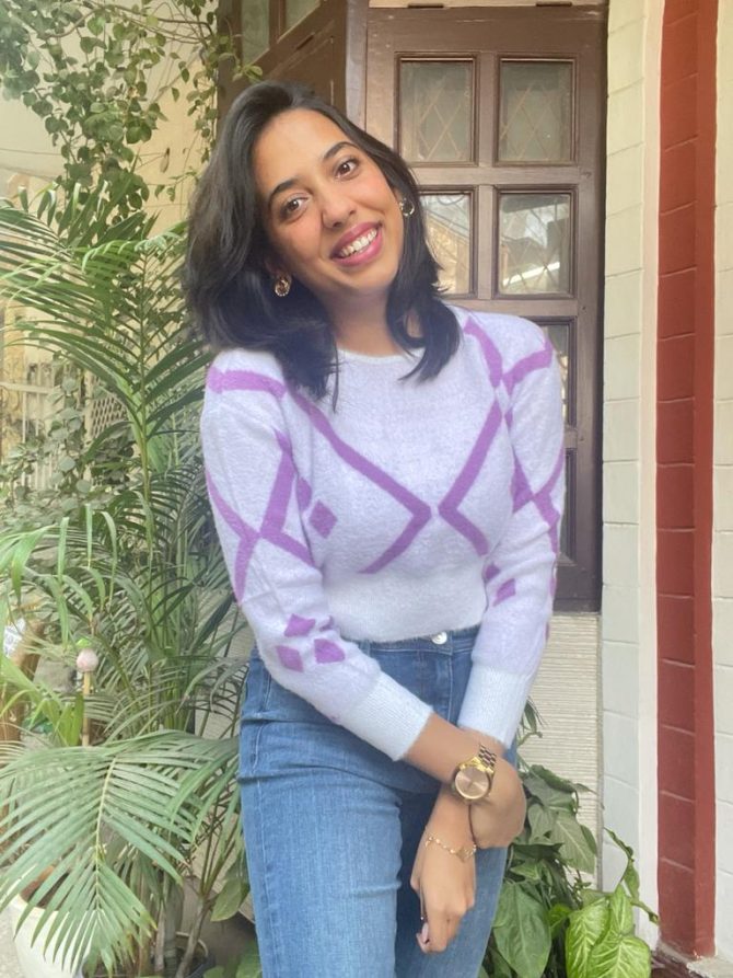 Striped Crop Sweater (Free Size)