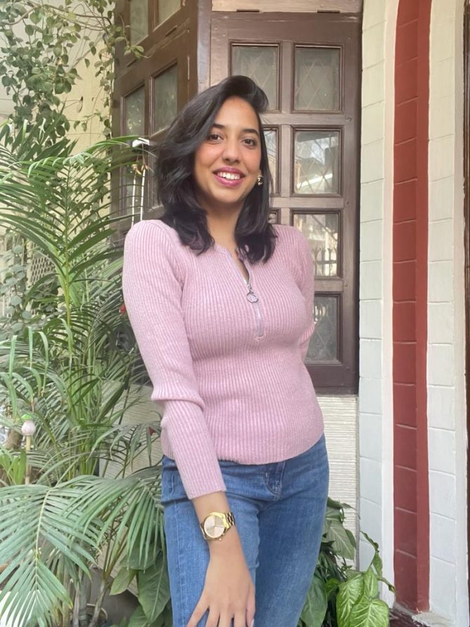Ribbed Pink Sweater (Free Size)