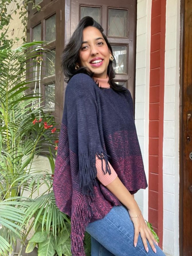 Ombre Woollen Poncho (Free Size)