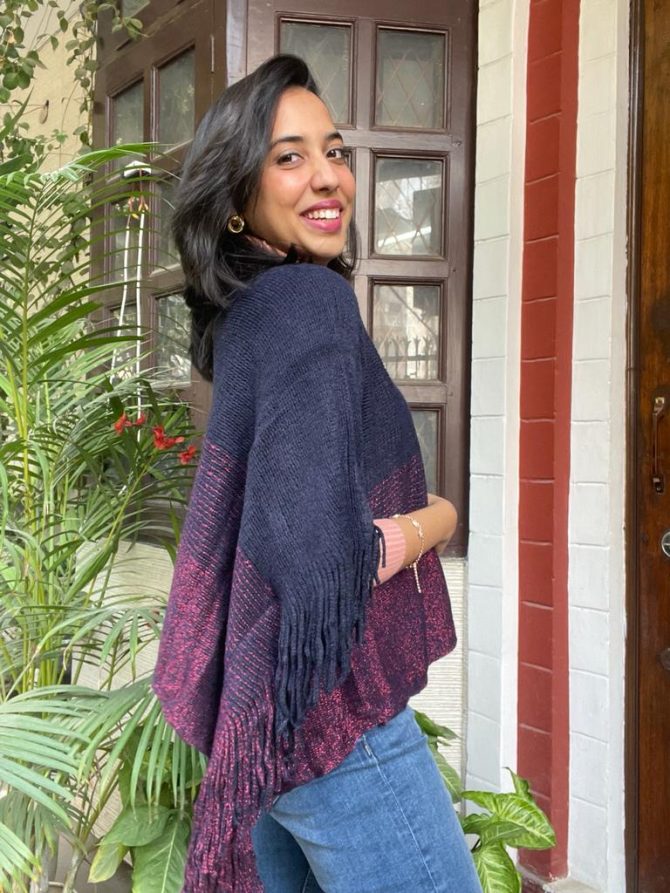 Ombre Woollen Poncho (Free Size)