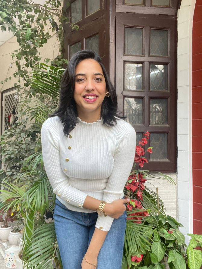 White Buttoned Ribbed Sweater (Free Size)