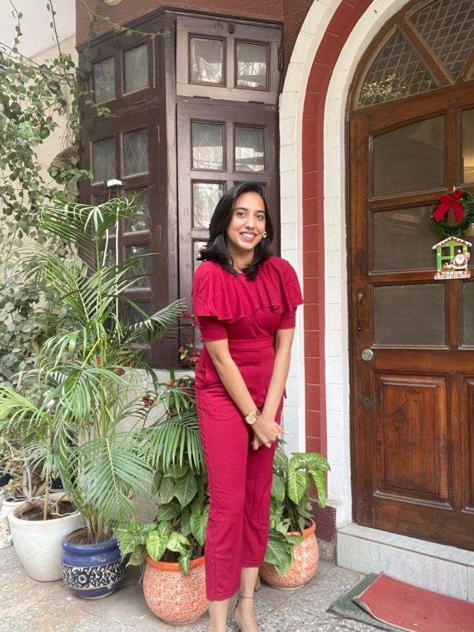 Ruffles Jumpsuit with Sleeves- Maroon