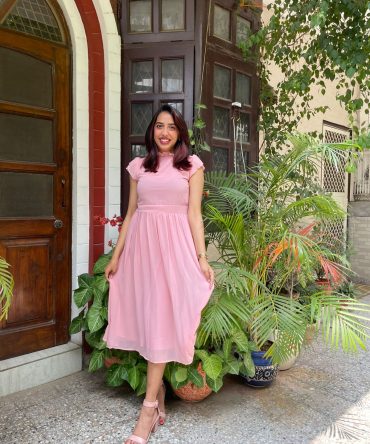 Trophy Georgette Dress- Pink 2