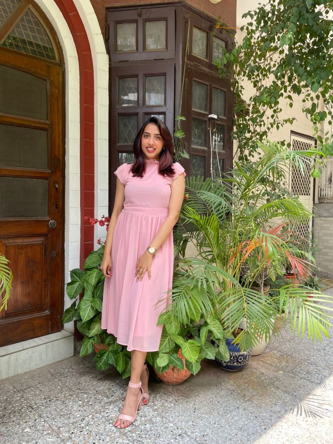Trophy Georgette Dress- Pink