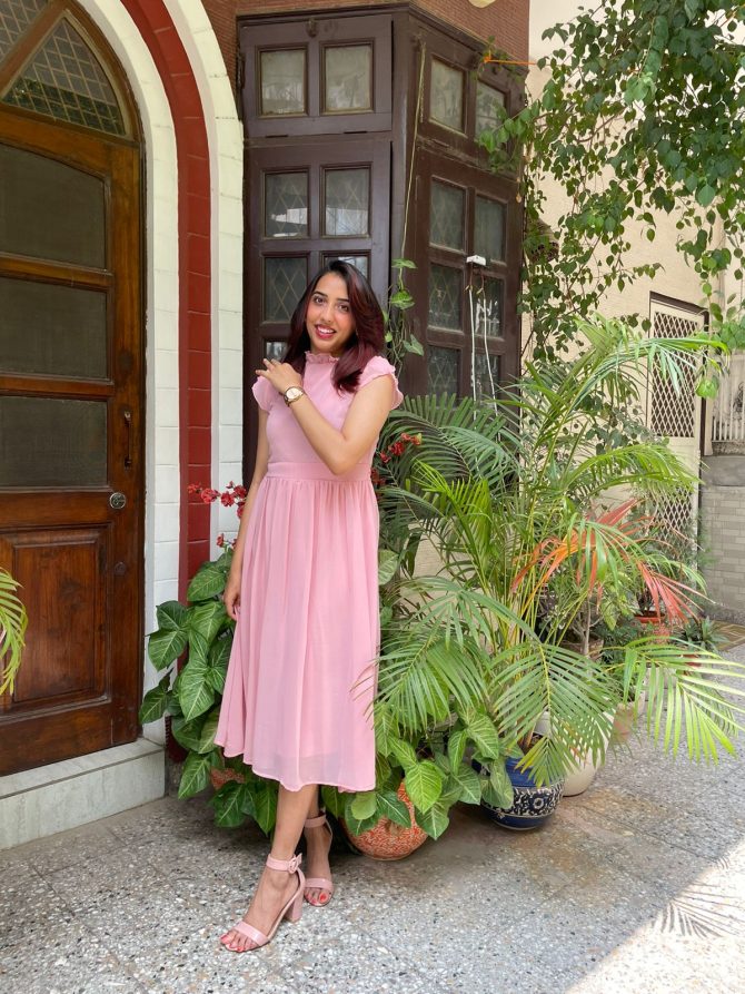 Trophy Georgette Dress- Pink