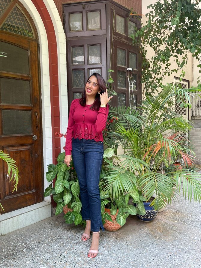 Mia Peplum Top - Maroon