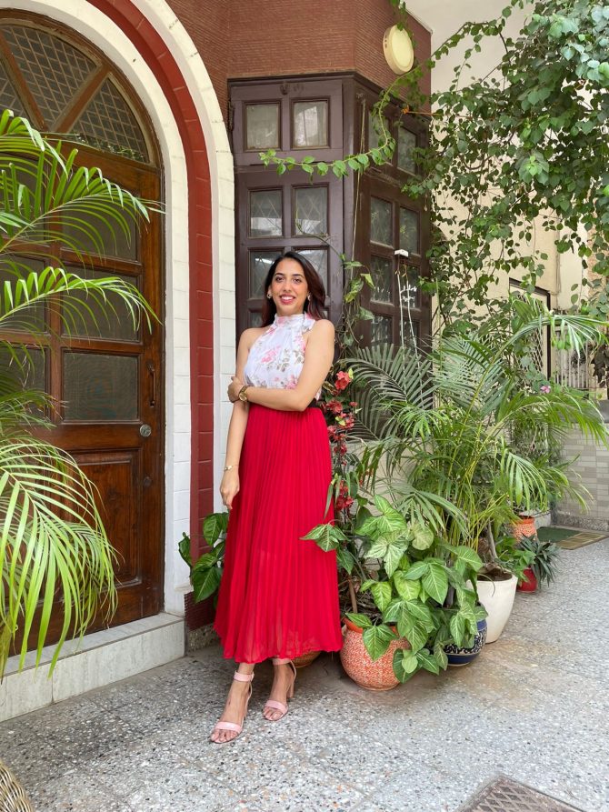 Goddess Pleated Skirt (Free Size)- Red