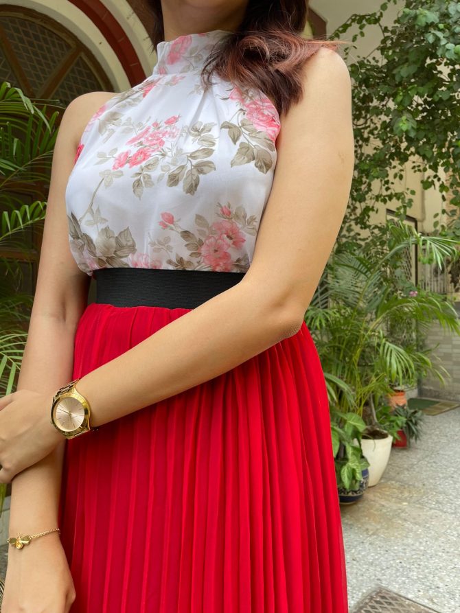 Goddess Pleated Skirt (Free Size)- Red