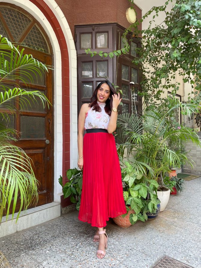 Goddess Pleated Skirt (Free Size)- Red