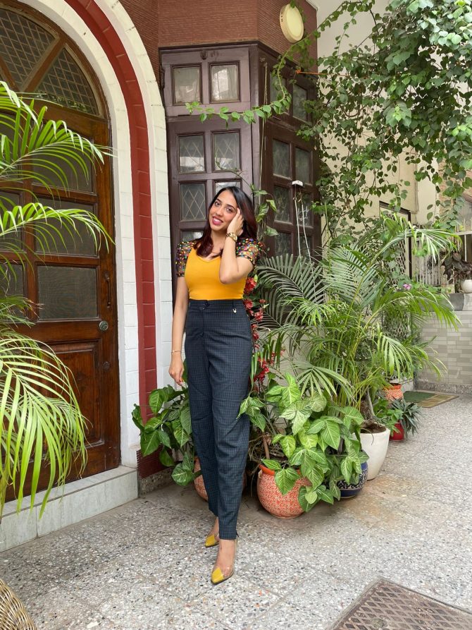 Color Puff Top-Yellow