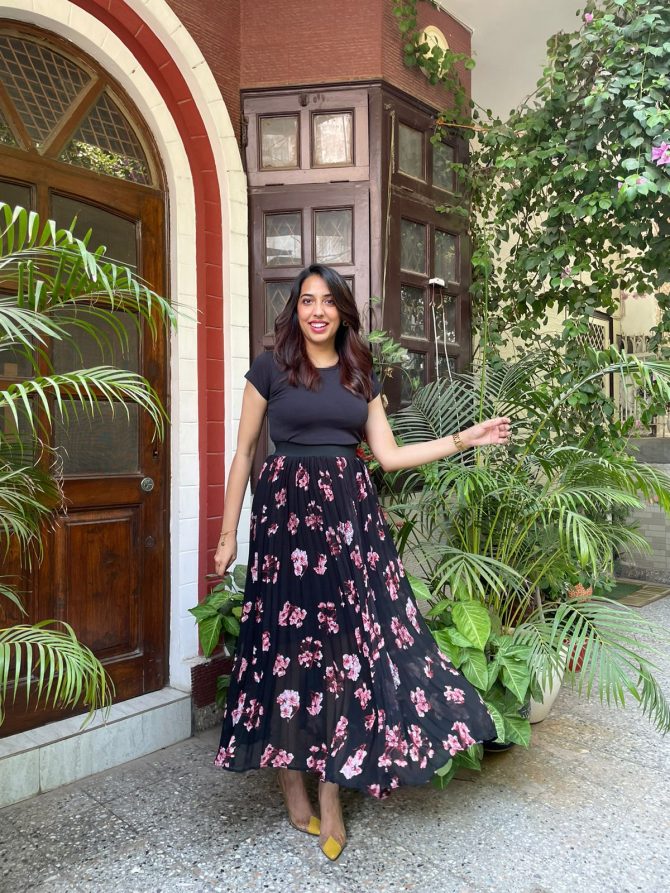 Goddess Pleated Skirt (Free Size)- Black