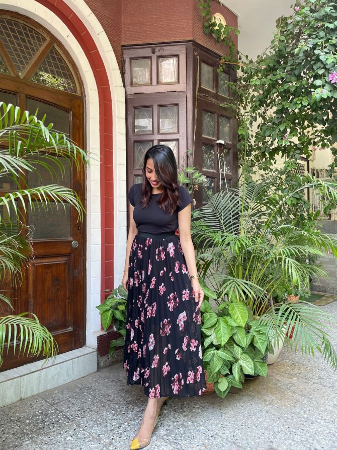 Goddess Pleated Skirt (Free Size)- Black