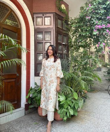 Jasmine Cotton Floral Kurta – Cream 2