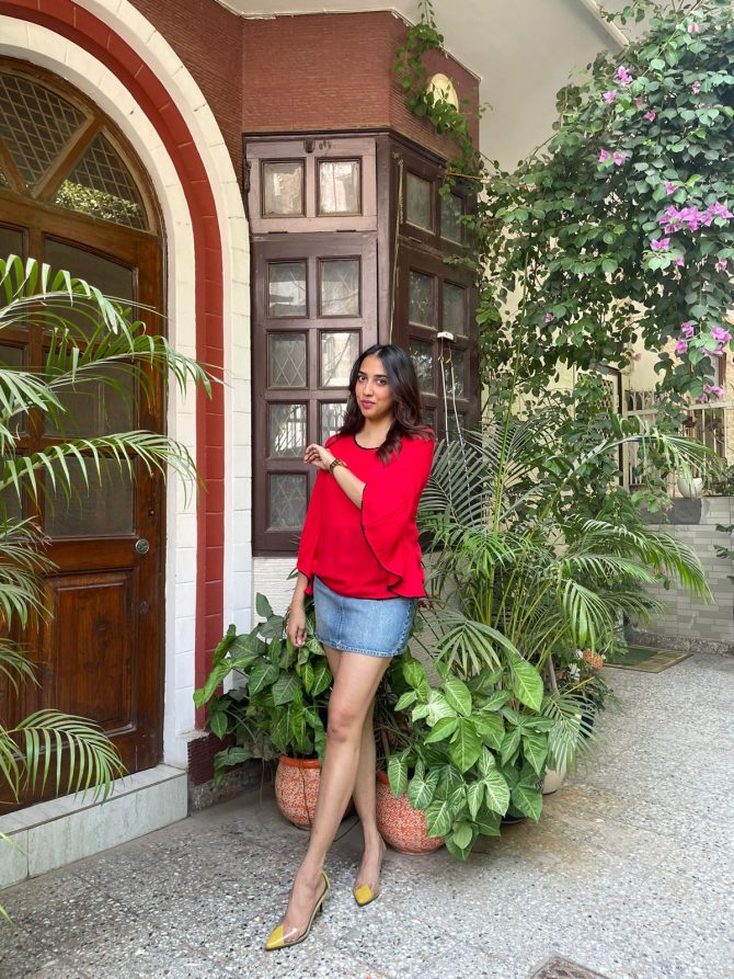 Cape-tivating Top- Red