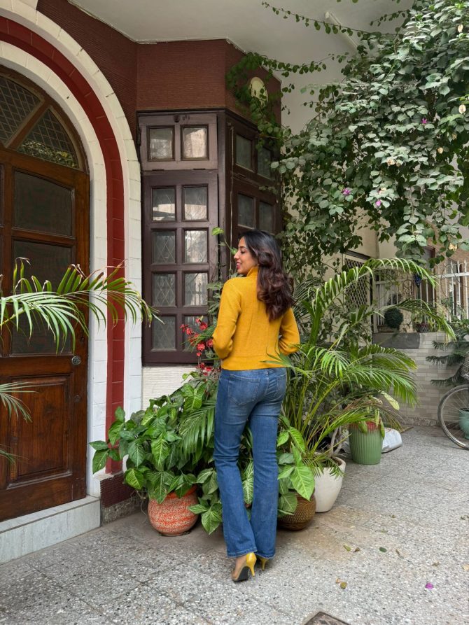 Yellow Solid Sweater (Free Size)